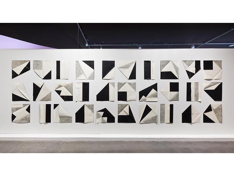 <p><em>Entre Dois Mundos</em> | 2014</p>
<p>Museu Afro Brasil, São Paulo, Brasil</p>
<p>foto: Ding Musa e Yuichiro Tanaka</p>